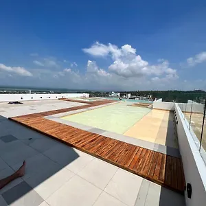 Seaview Elegance Apartamento